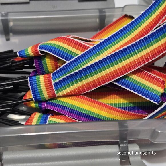 PEACE Stash Box Boomer Designed Pride Rainbows Filled With Rainbow Paperclips - Picture 4 of 4